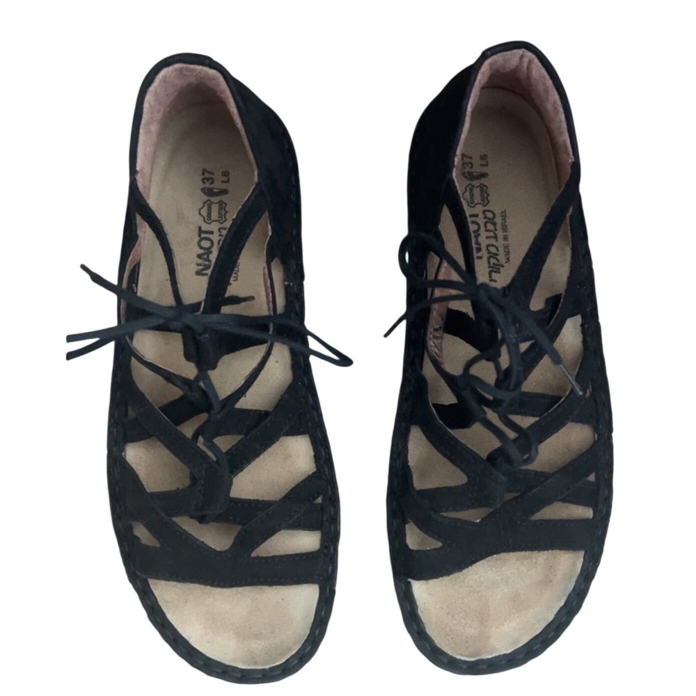 Women's NAOT‎ Yarrow Lace up Sandal Black Velvet Nubuck SZ: 37 or 6-6.5